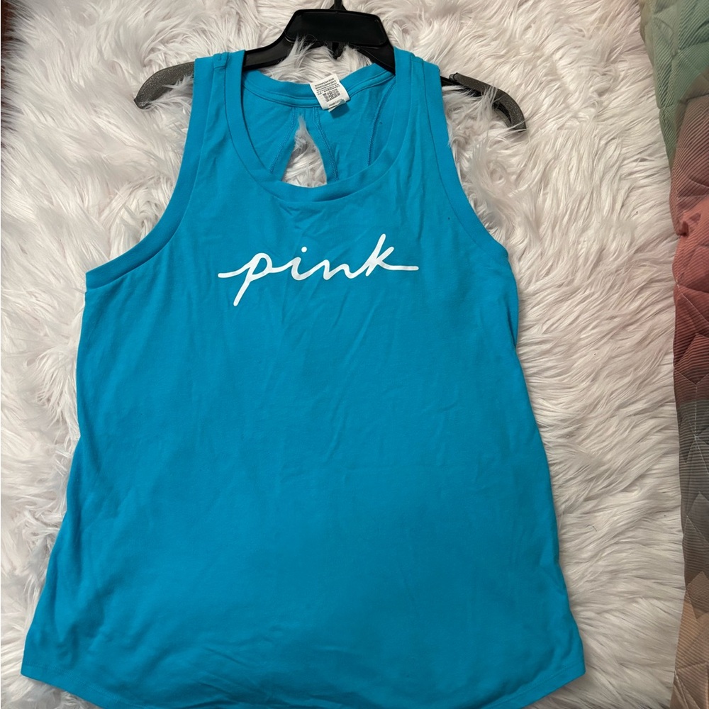 Pink brand tank top
Size large
